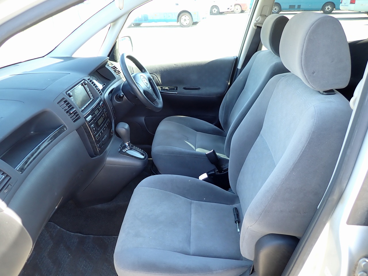 TOYOTA Corolla Spacio