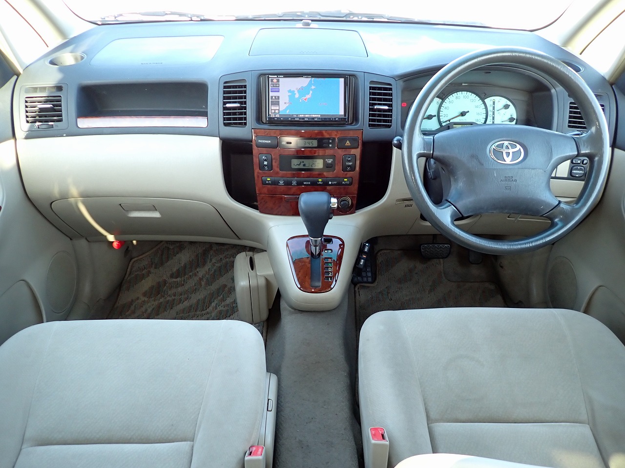 TOYOTA Corolla Spacio