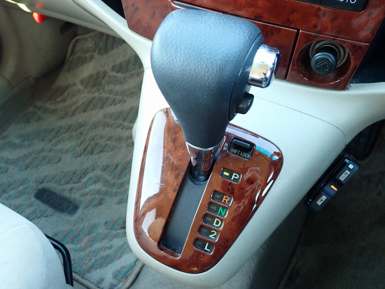 TOYOTA Corolla Spacio