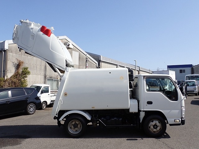 ISUZU Elf Truck