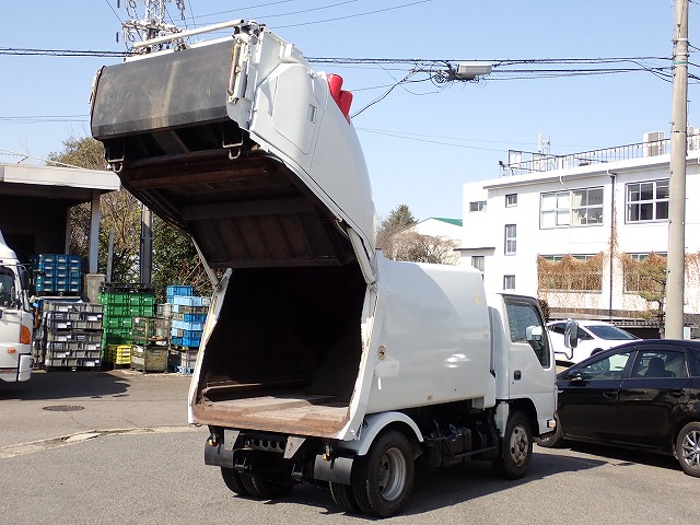 ISUZU Elf Truck