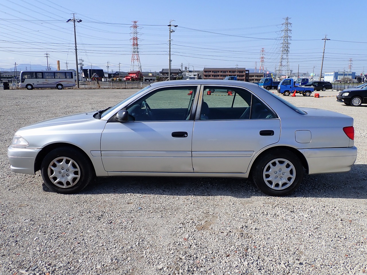 TOYOTA Carina