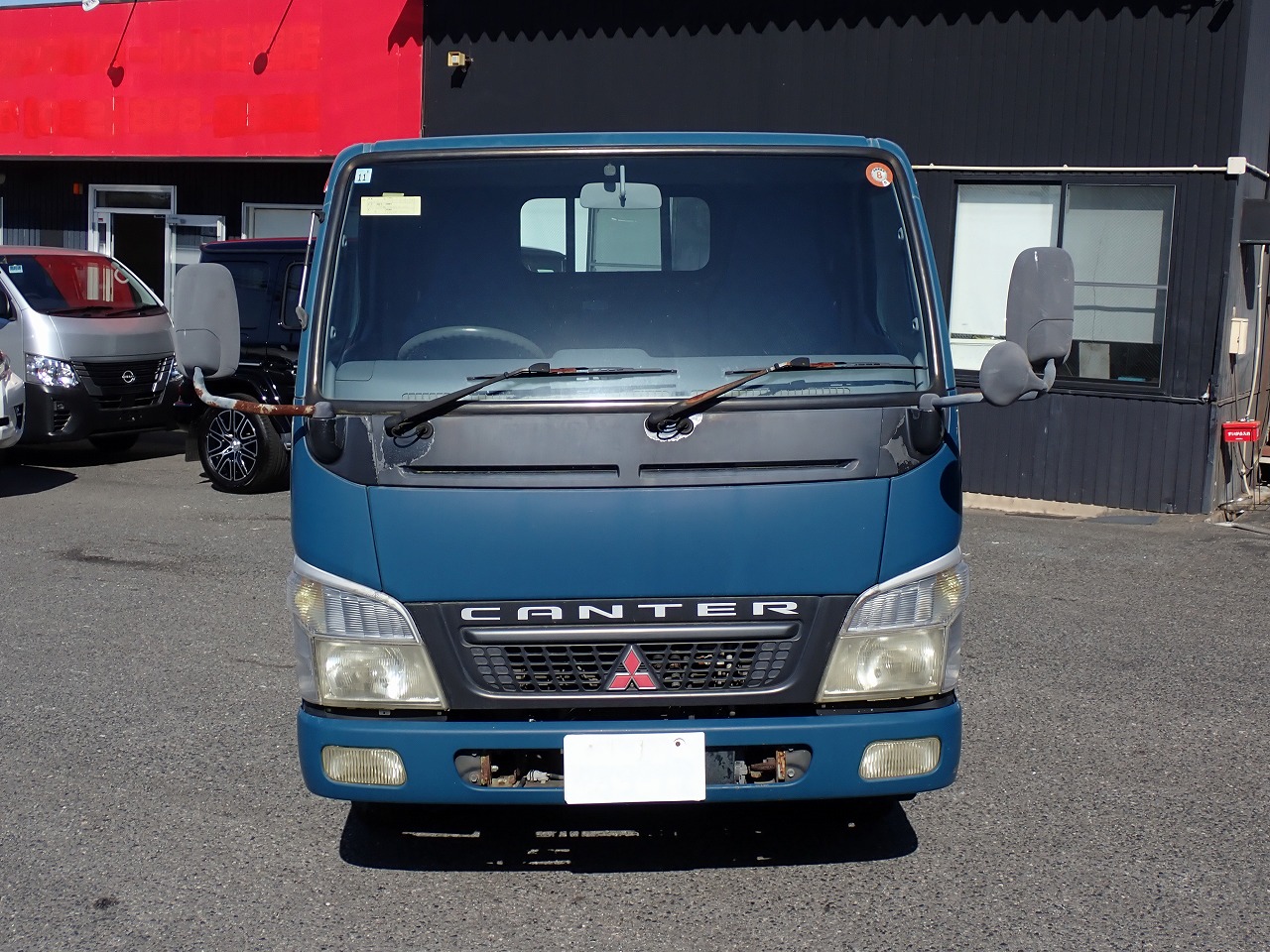 MITSUBISHI Canter