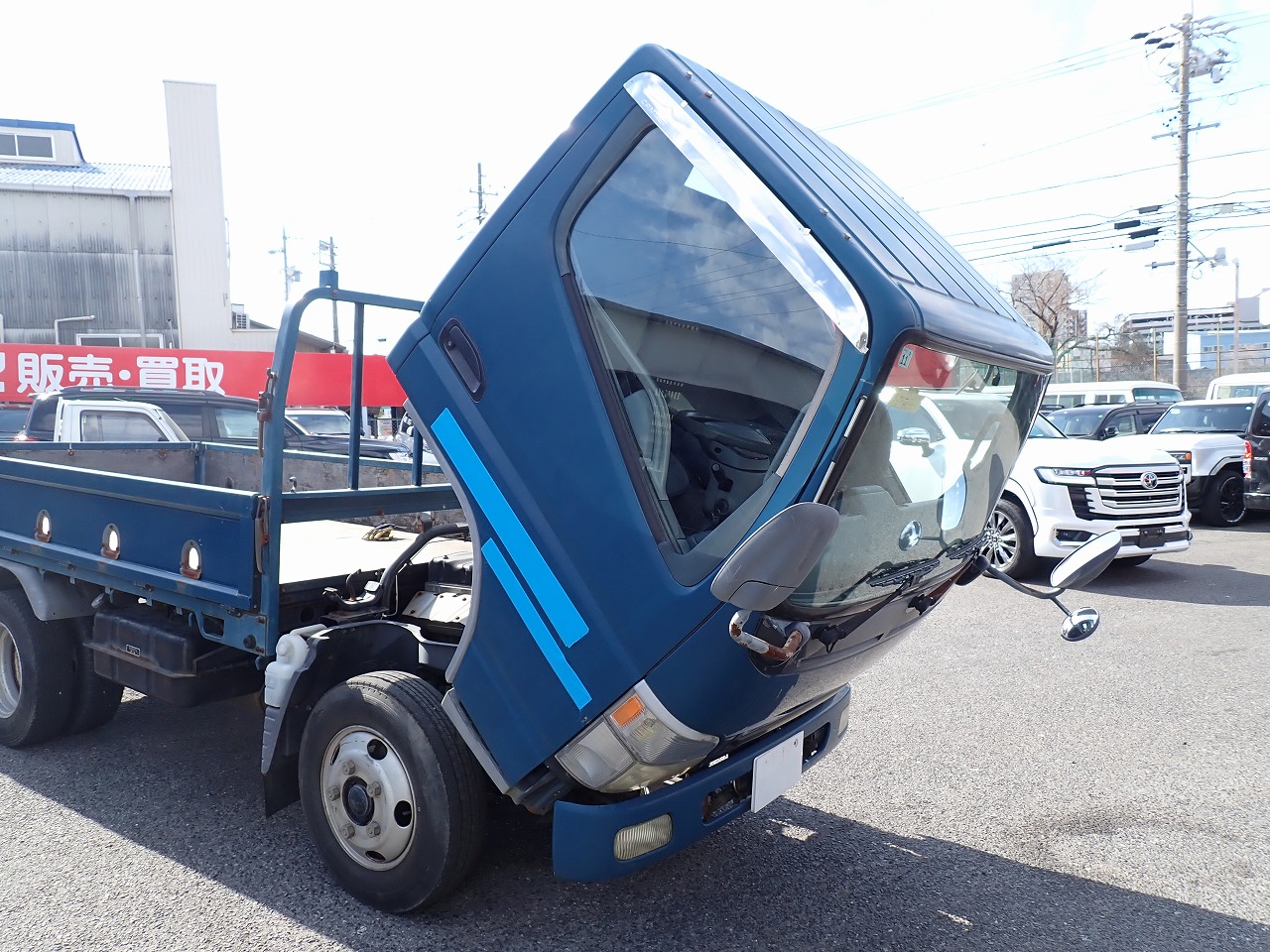 MITSUBISHI Canter