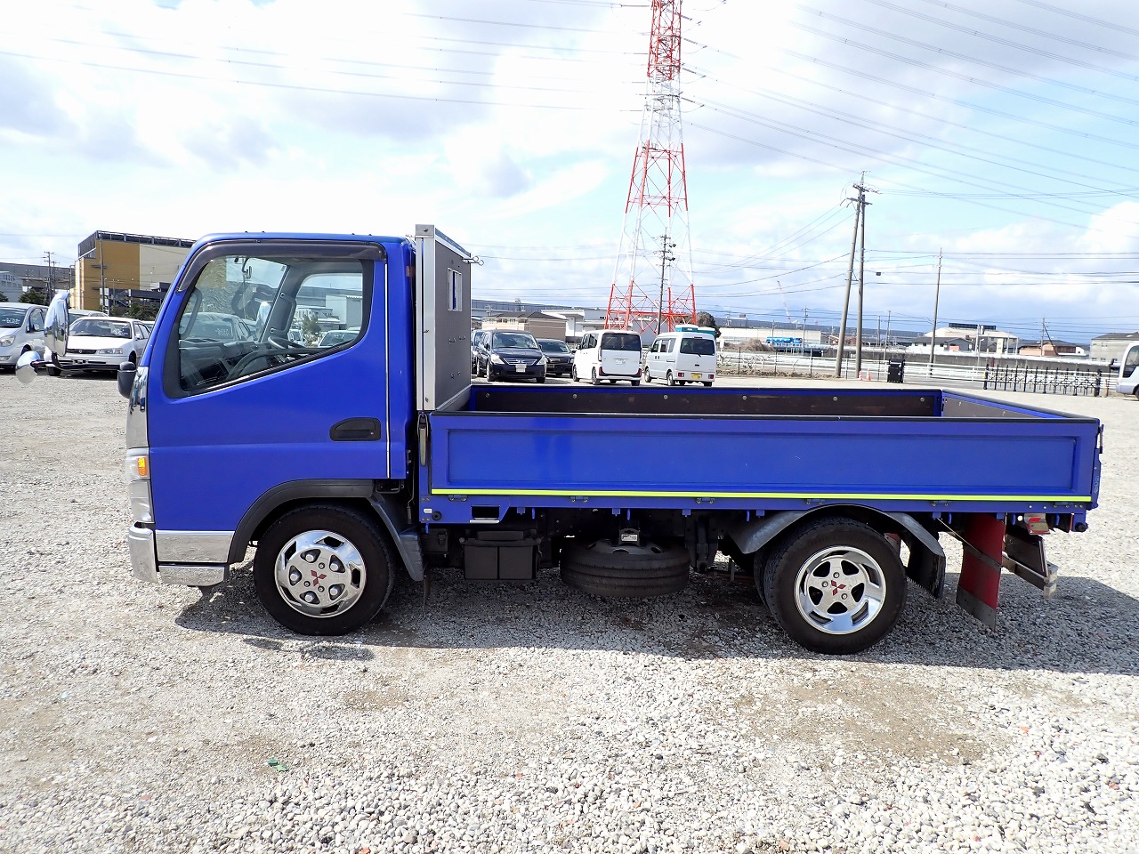 MITSUBISHI Canter