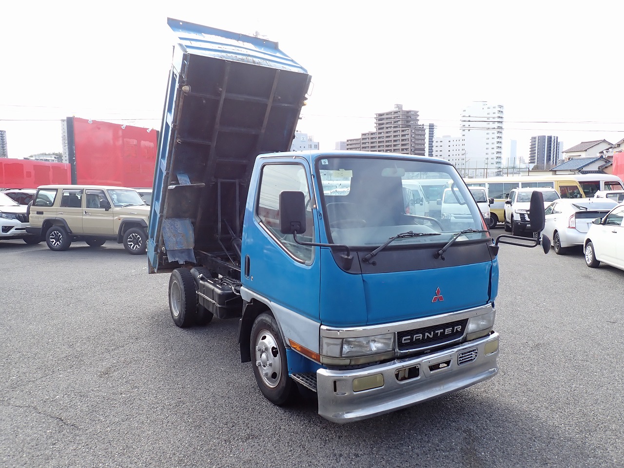 MITSUBISHI Canter