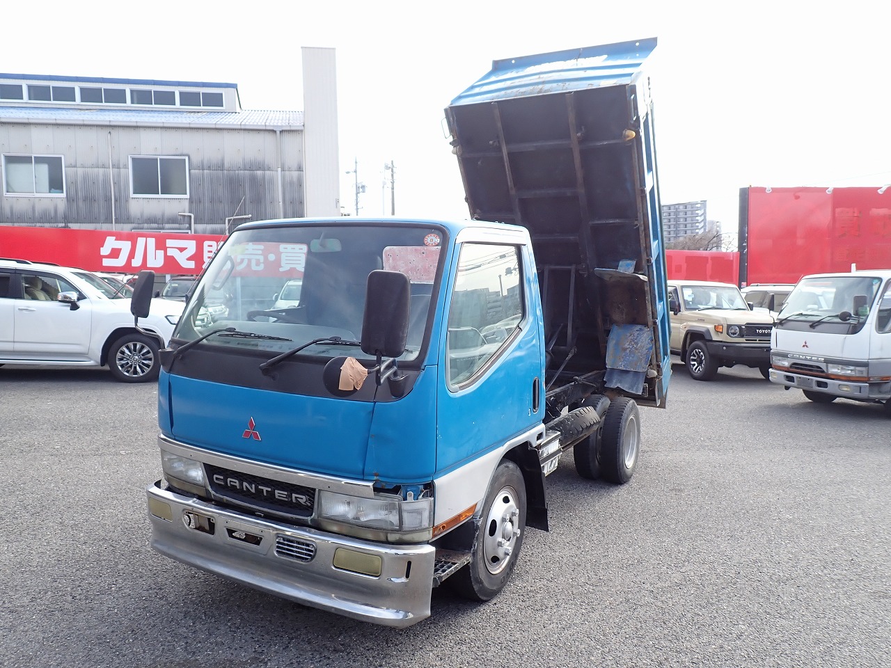 MITSUBISHI Canter