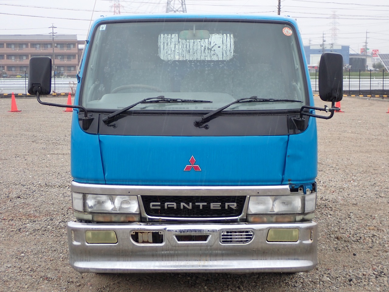 MITSUBISHI Canter