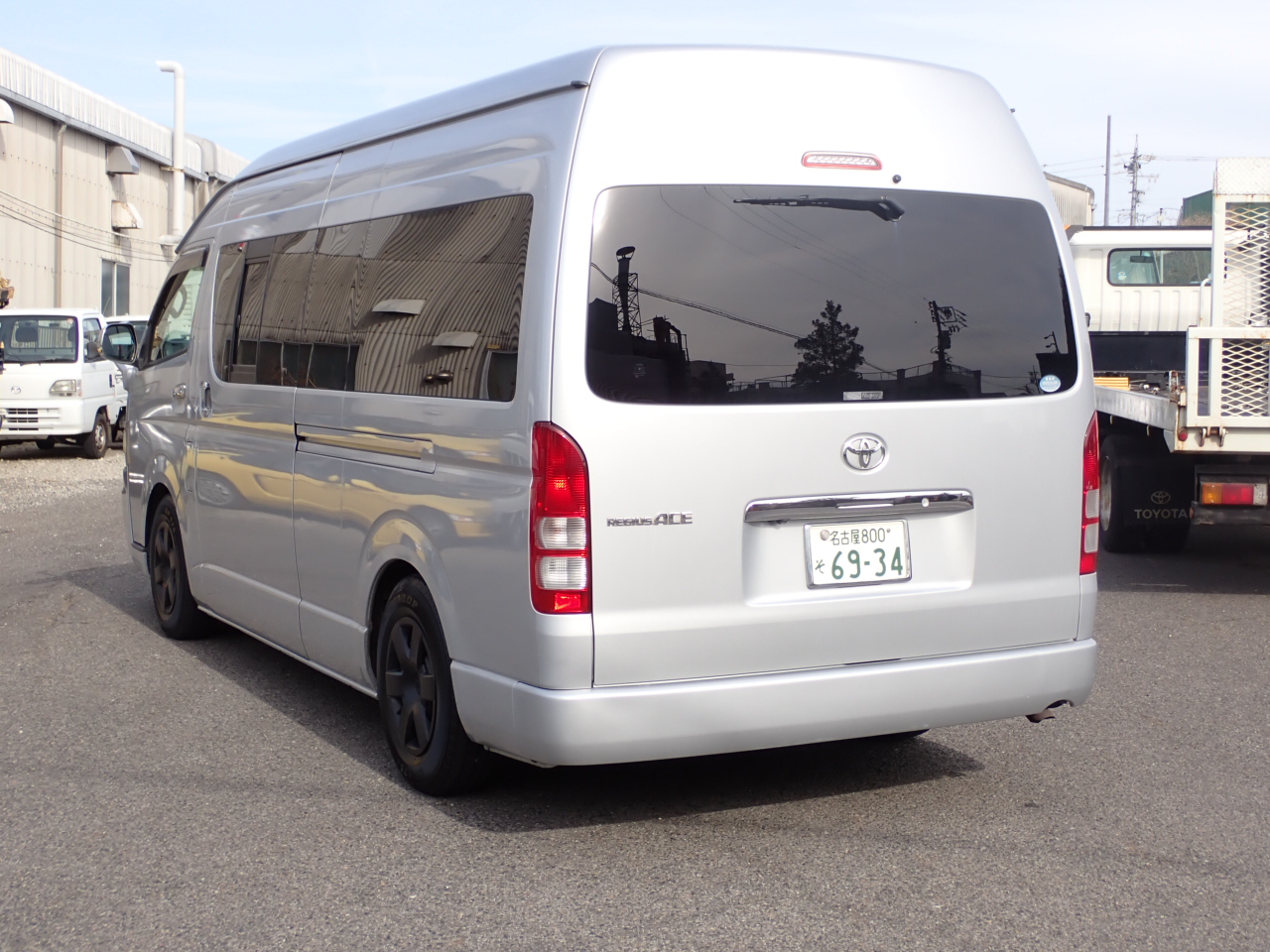 TOYOTA Regius Ace 