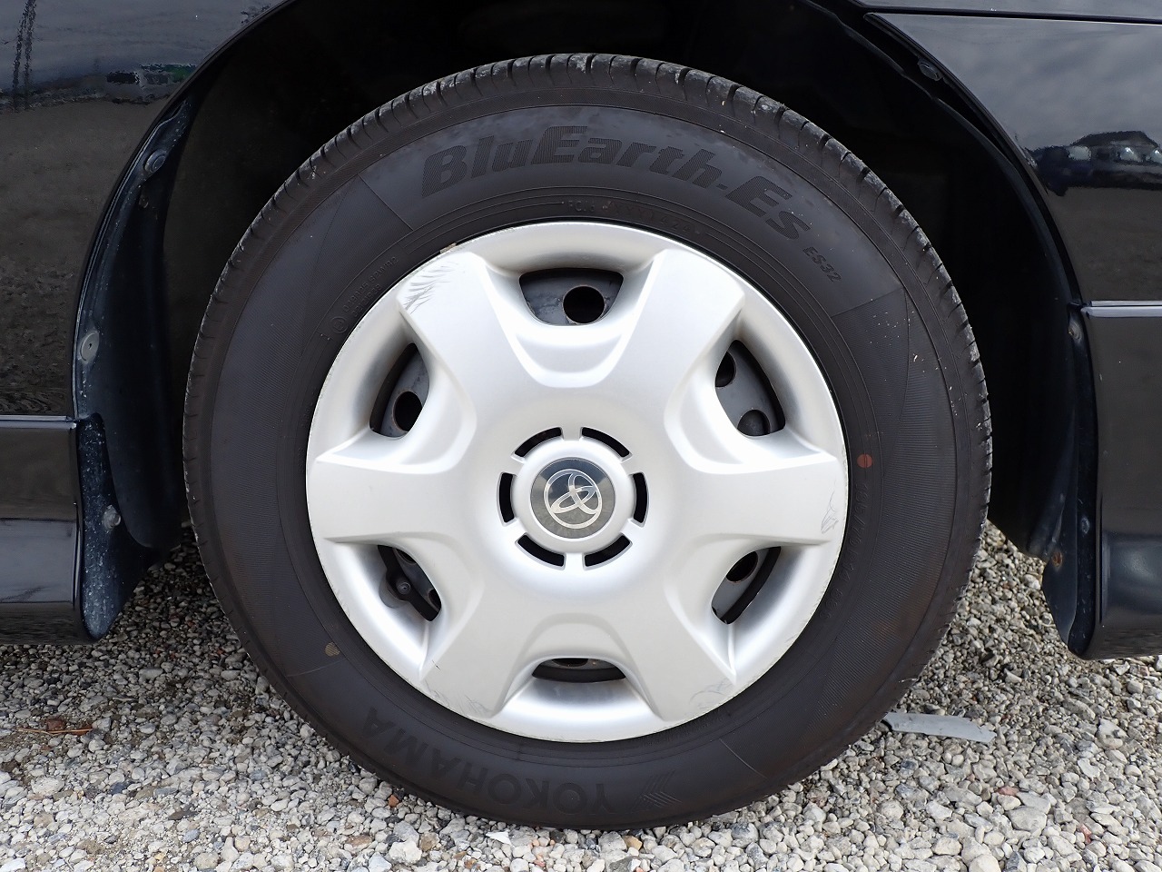 TOYOTA Corolla Spacio