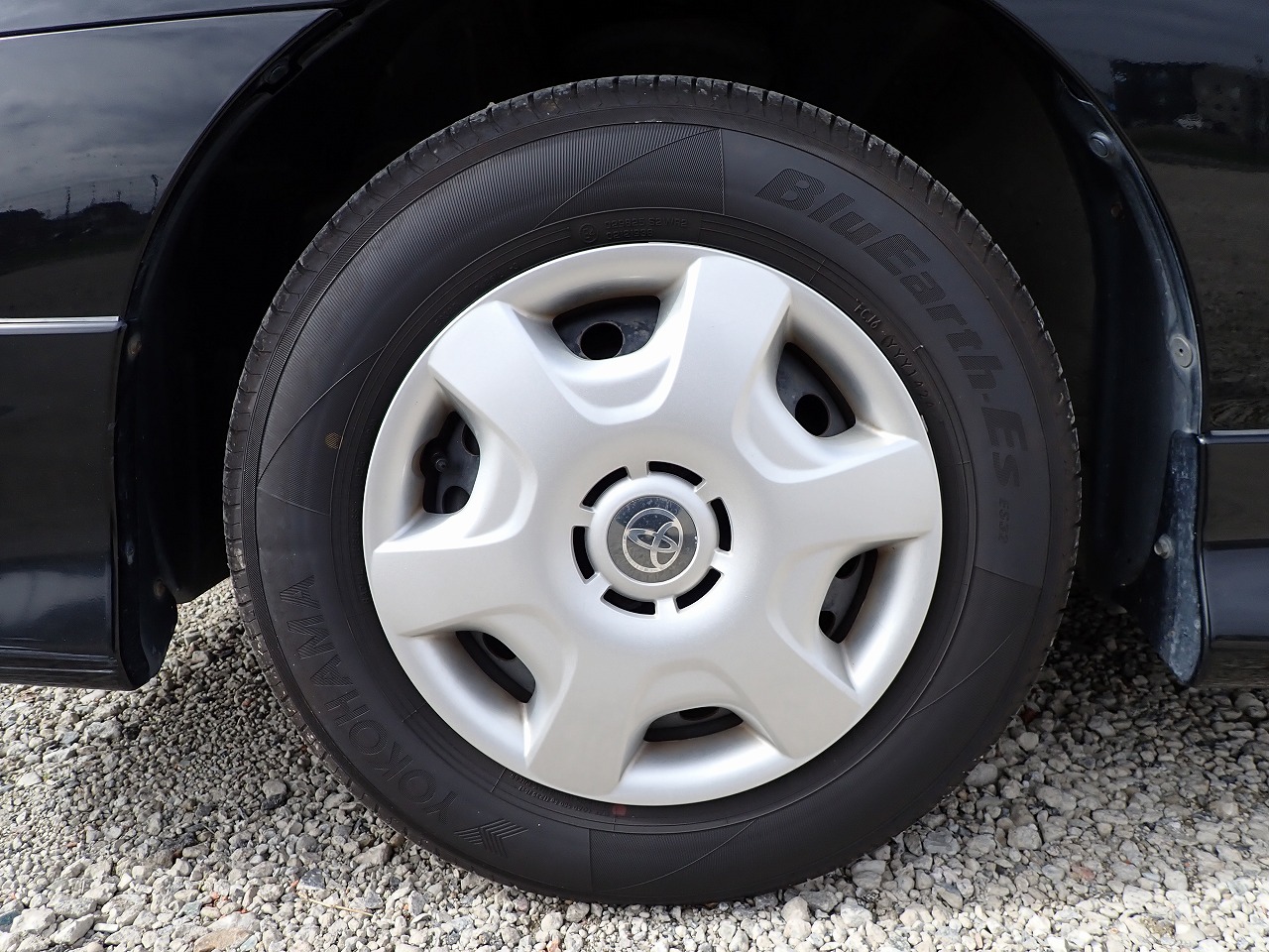 TOYOTA Corolla Spacio