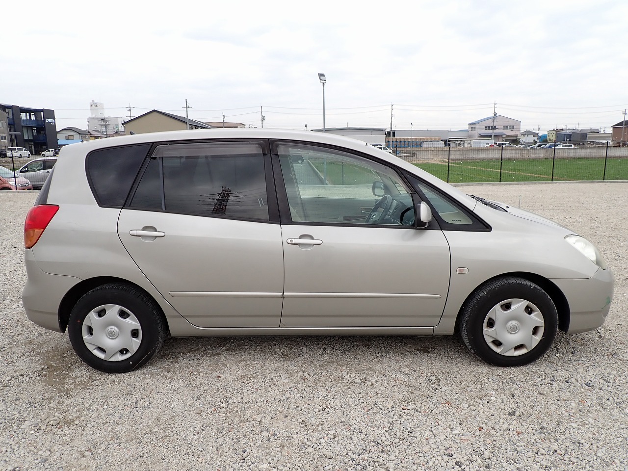 TOYOTA Corolla Spacio