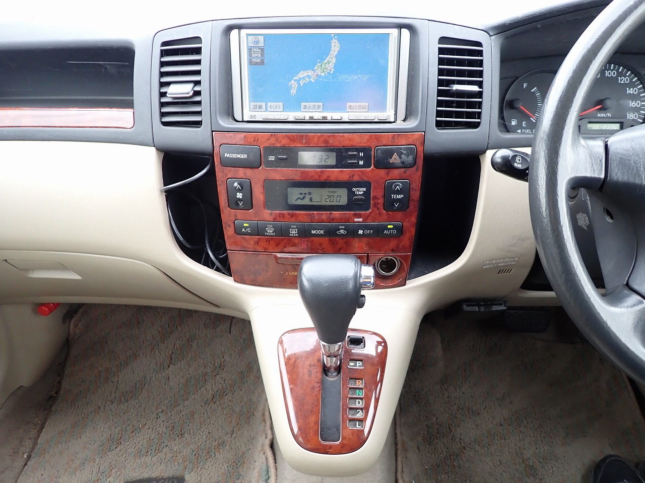 TOYOTA Corolla Spacio