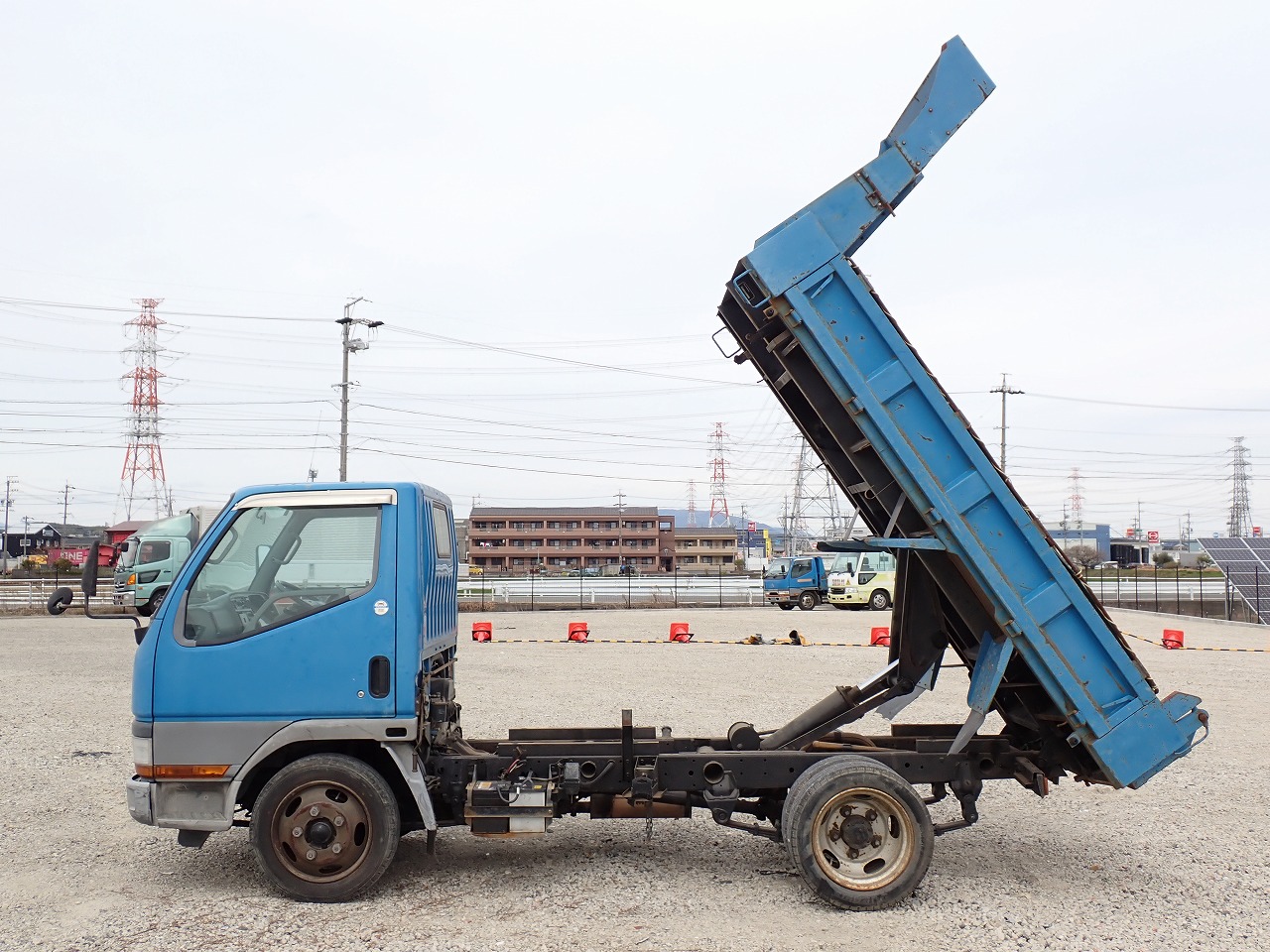 MITSUBISHI Canter