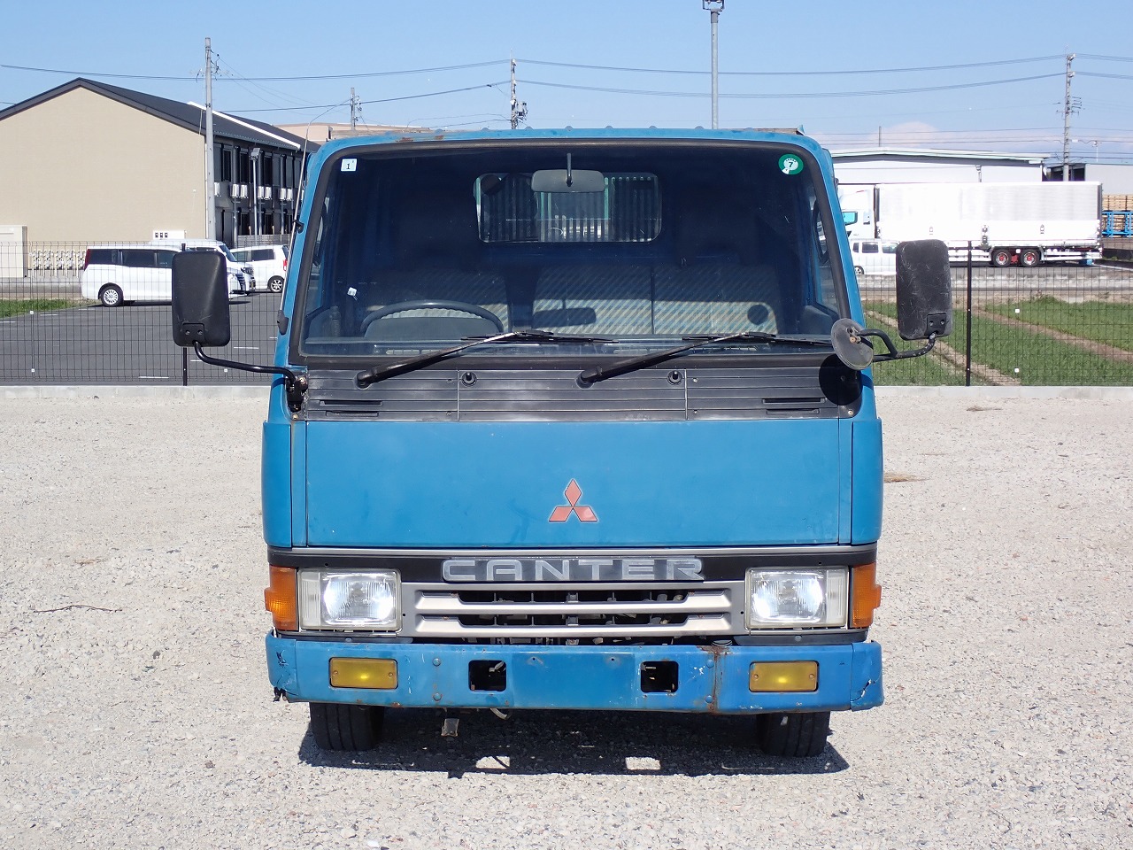 MITSUBISHI Canter