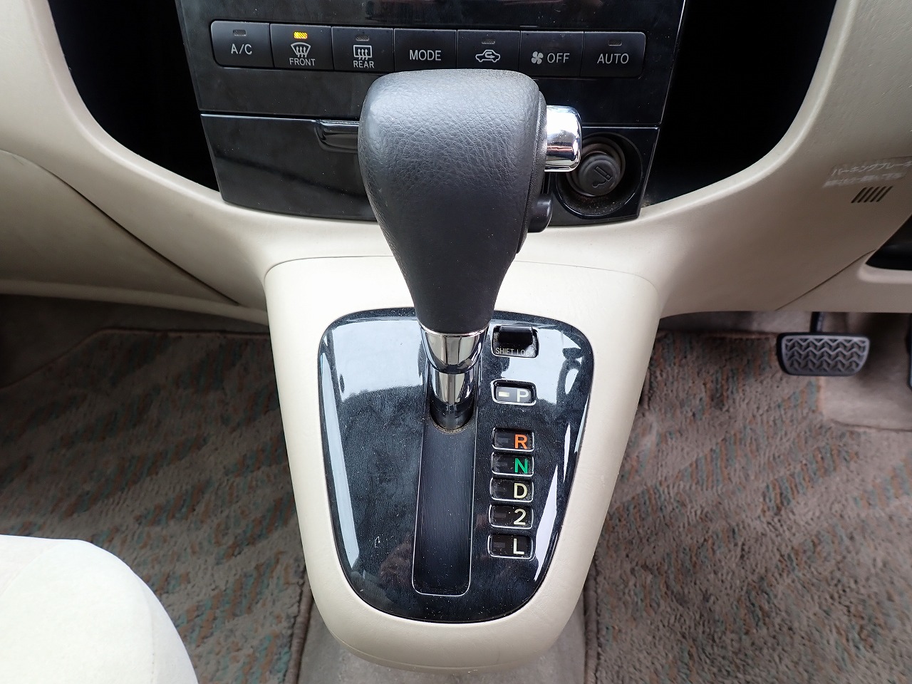 TOYOTA Corolla Spacio