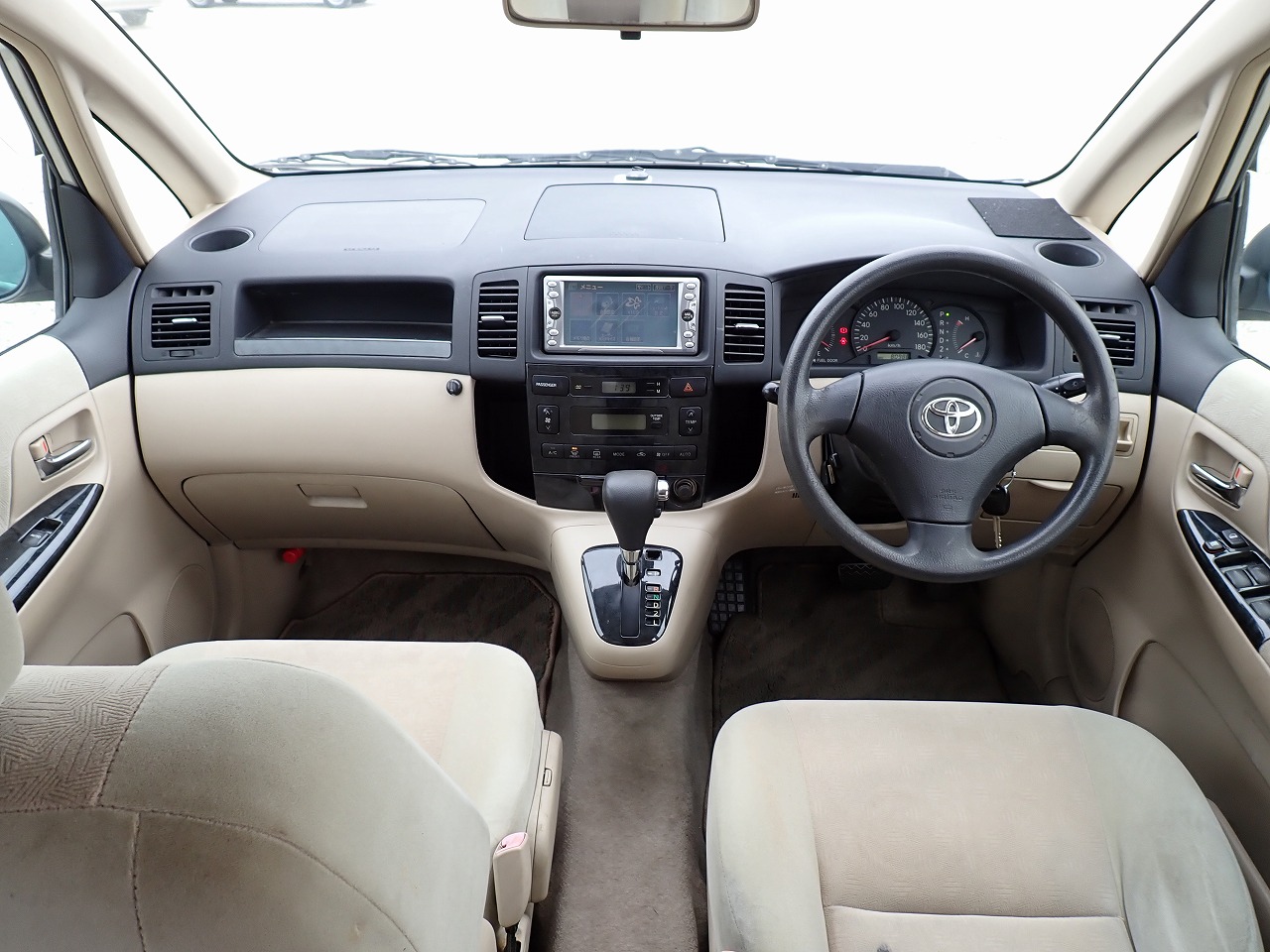 TOYOTA Corolla Spacio