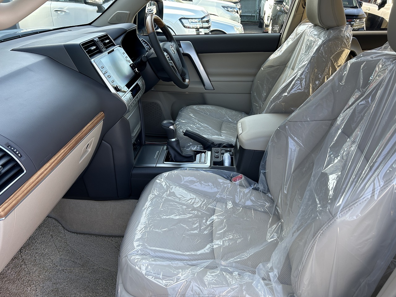 TOYOTA Land Cruiser Prado