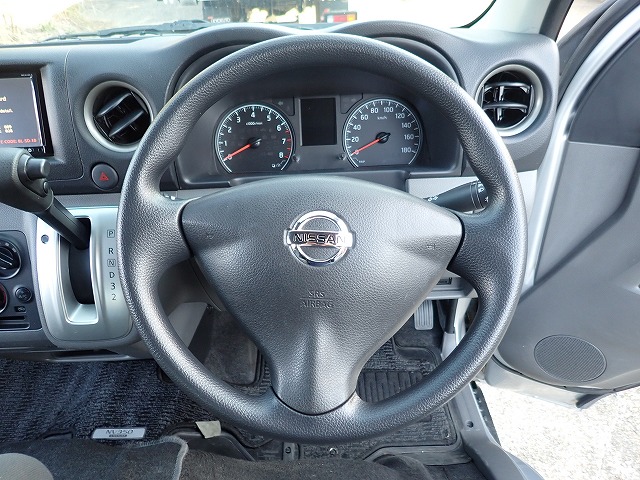 NISSAN NV 350 CARAVAN