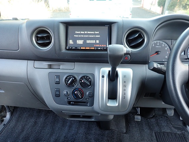 NISSAN NV 350 CARAVAN