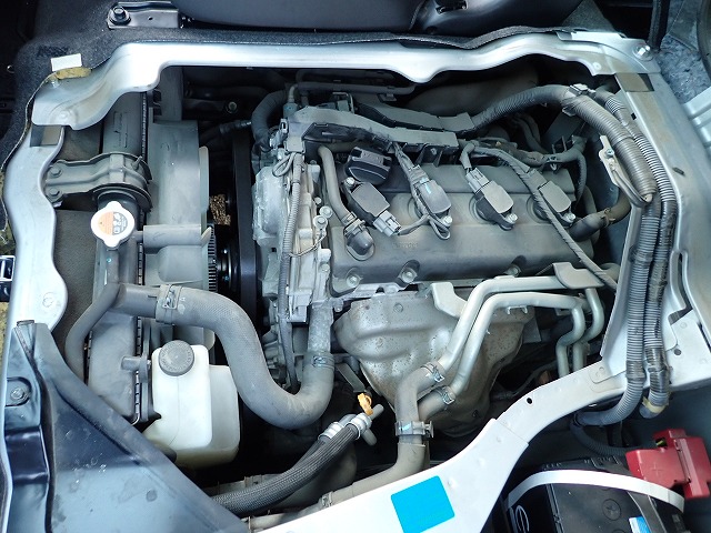 NISSAN NV 350 CARAVAN