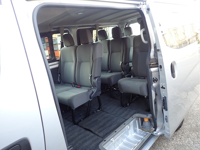 NISSAN NV 350 CARAVAN