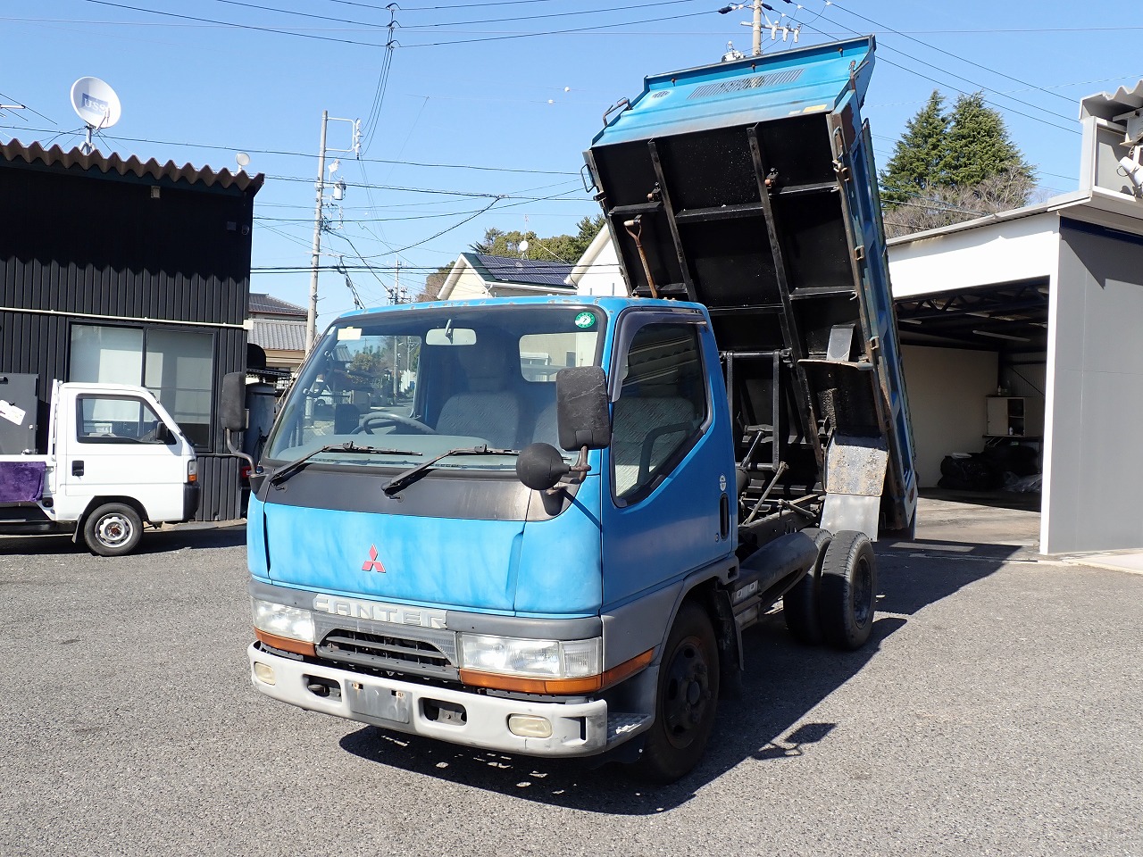 MITSUBISHI Canter