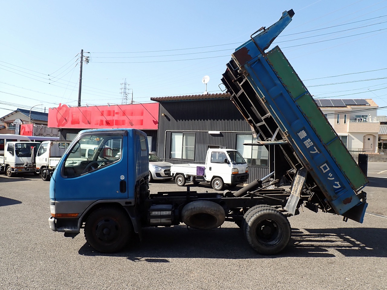 MITSUBISHI Canter