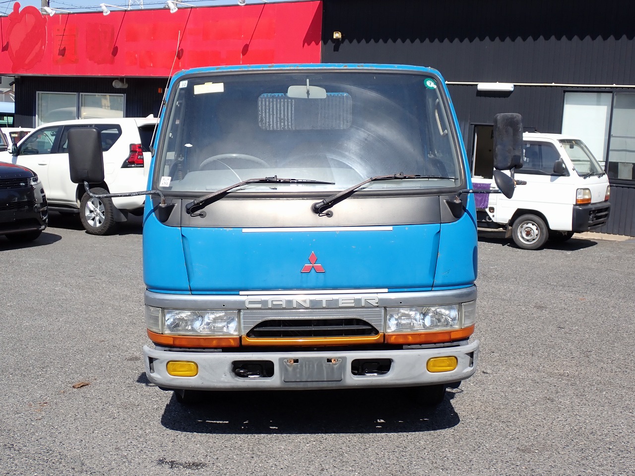 MITSUBISHI Canter