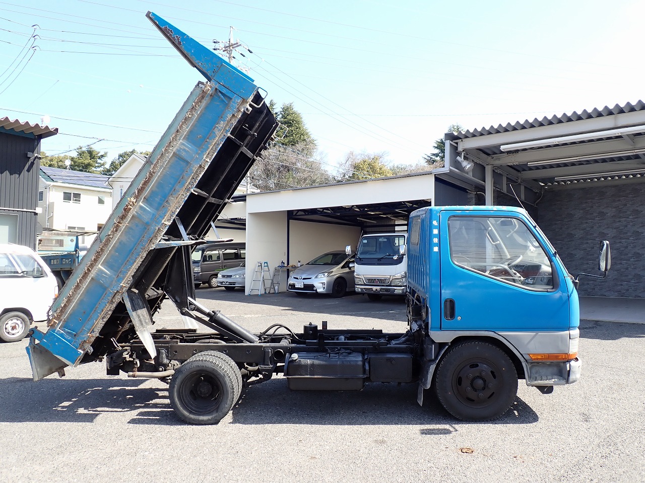 MITSUBISHI Canter