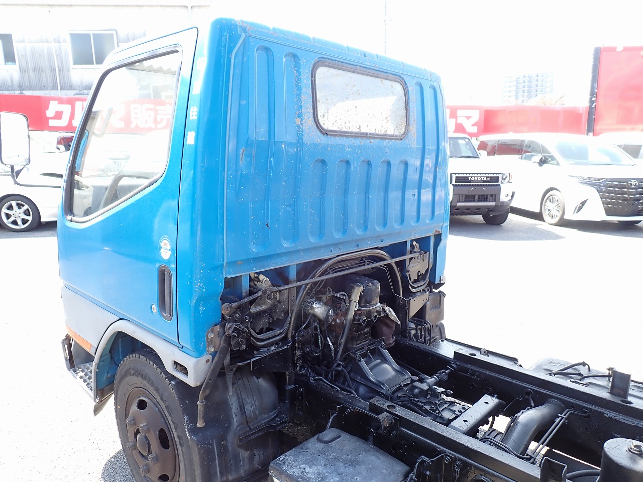 MITSUBISHI Canter