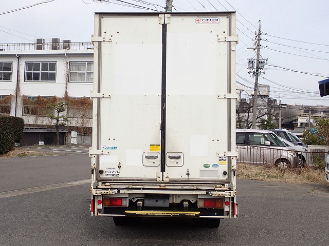 TOYOTA Dyna Truck