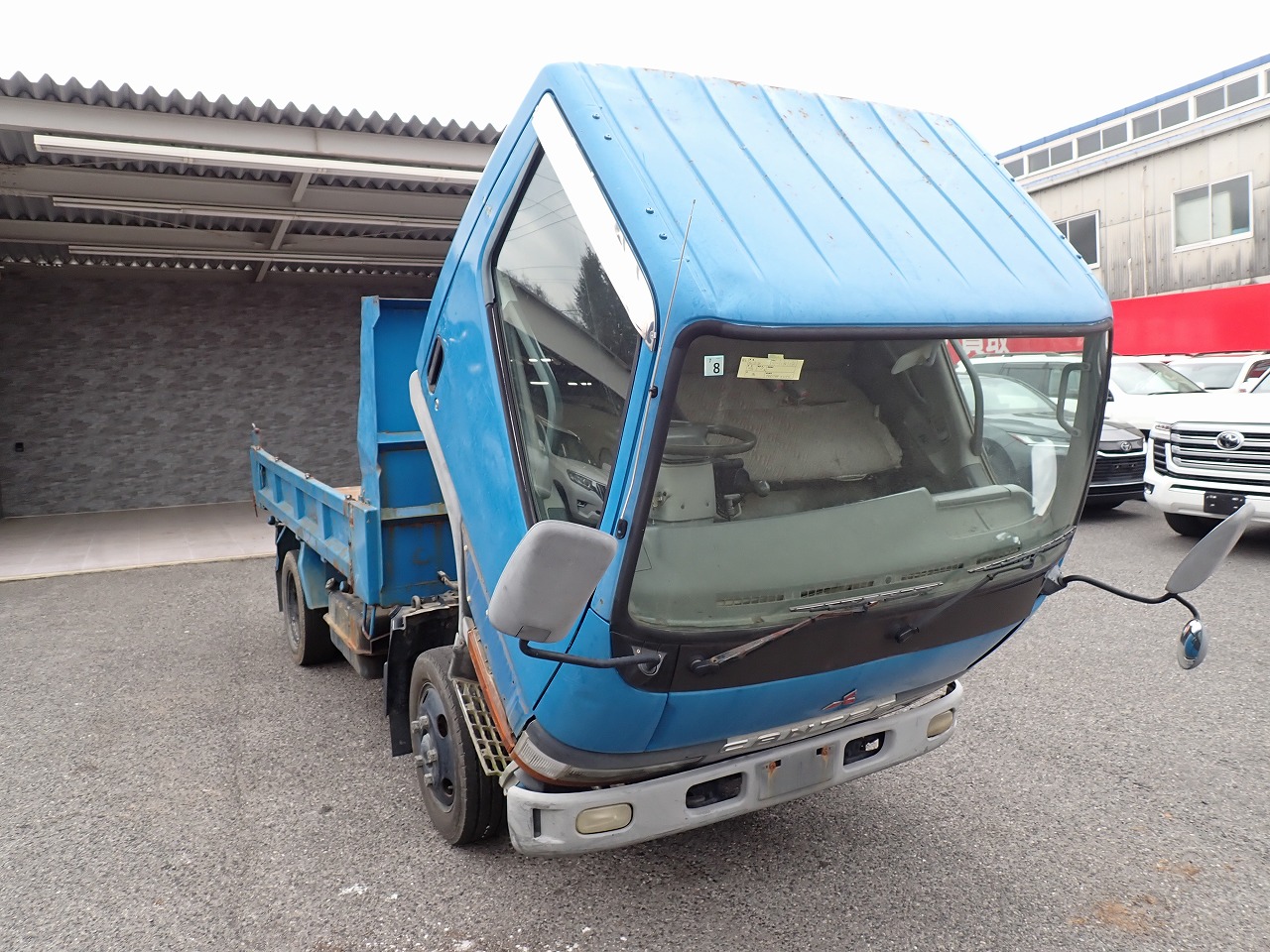 MITSUBISHI Canter