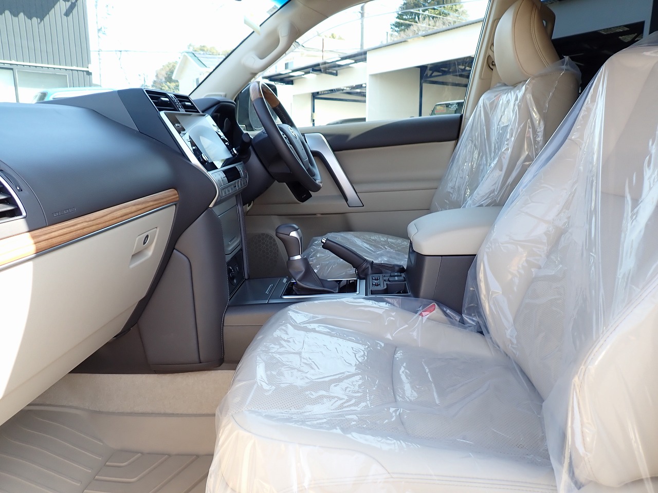 TOYOTA Land Cruiser Prado