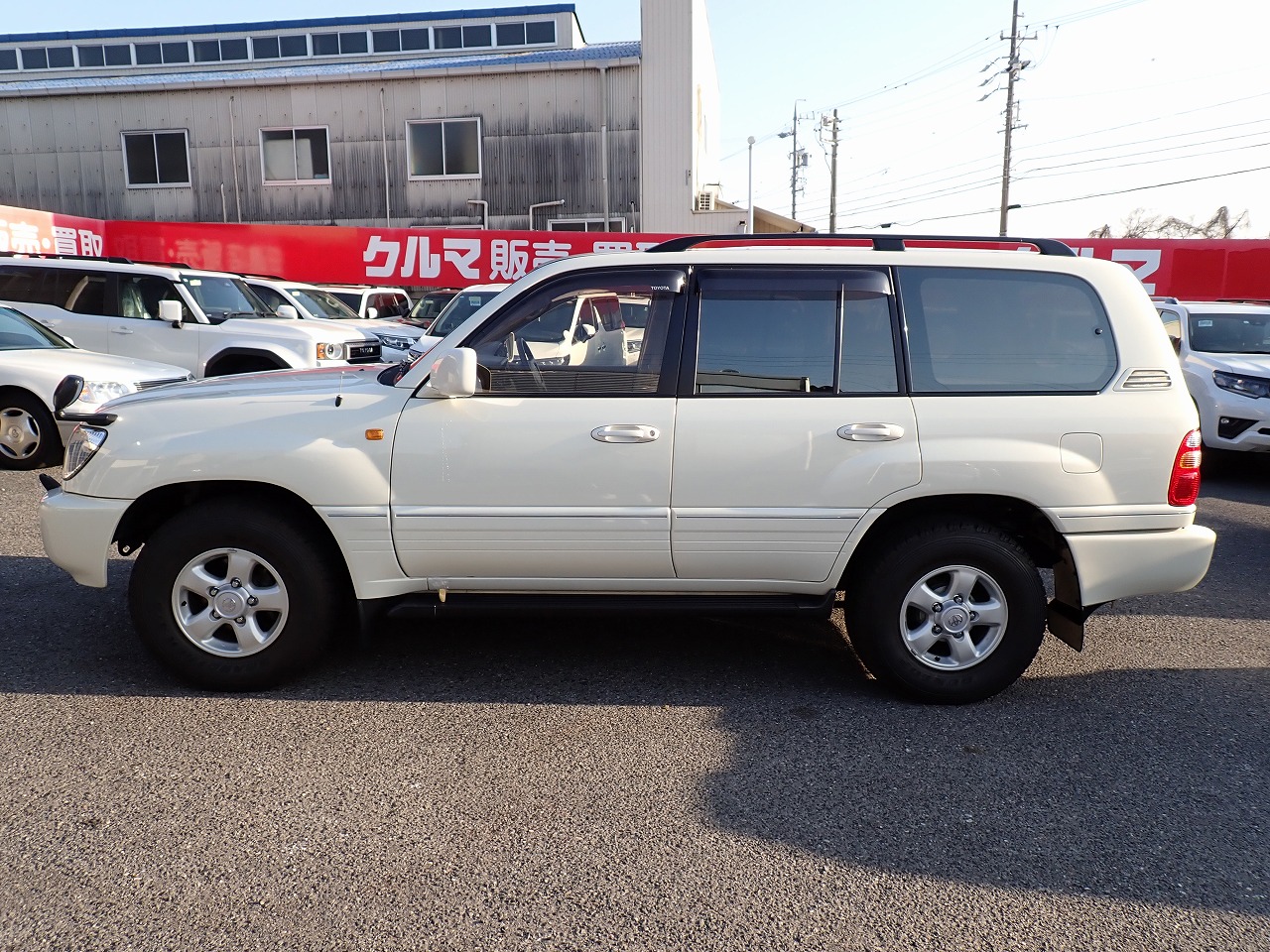TOYOTA Land Cruiser 100