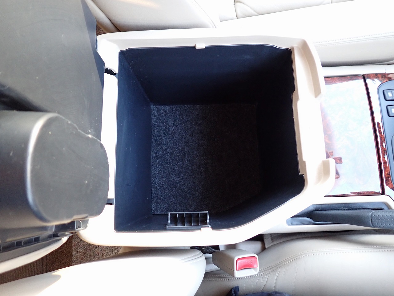 TOYOTA Land Cruiser 100