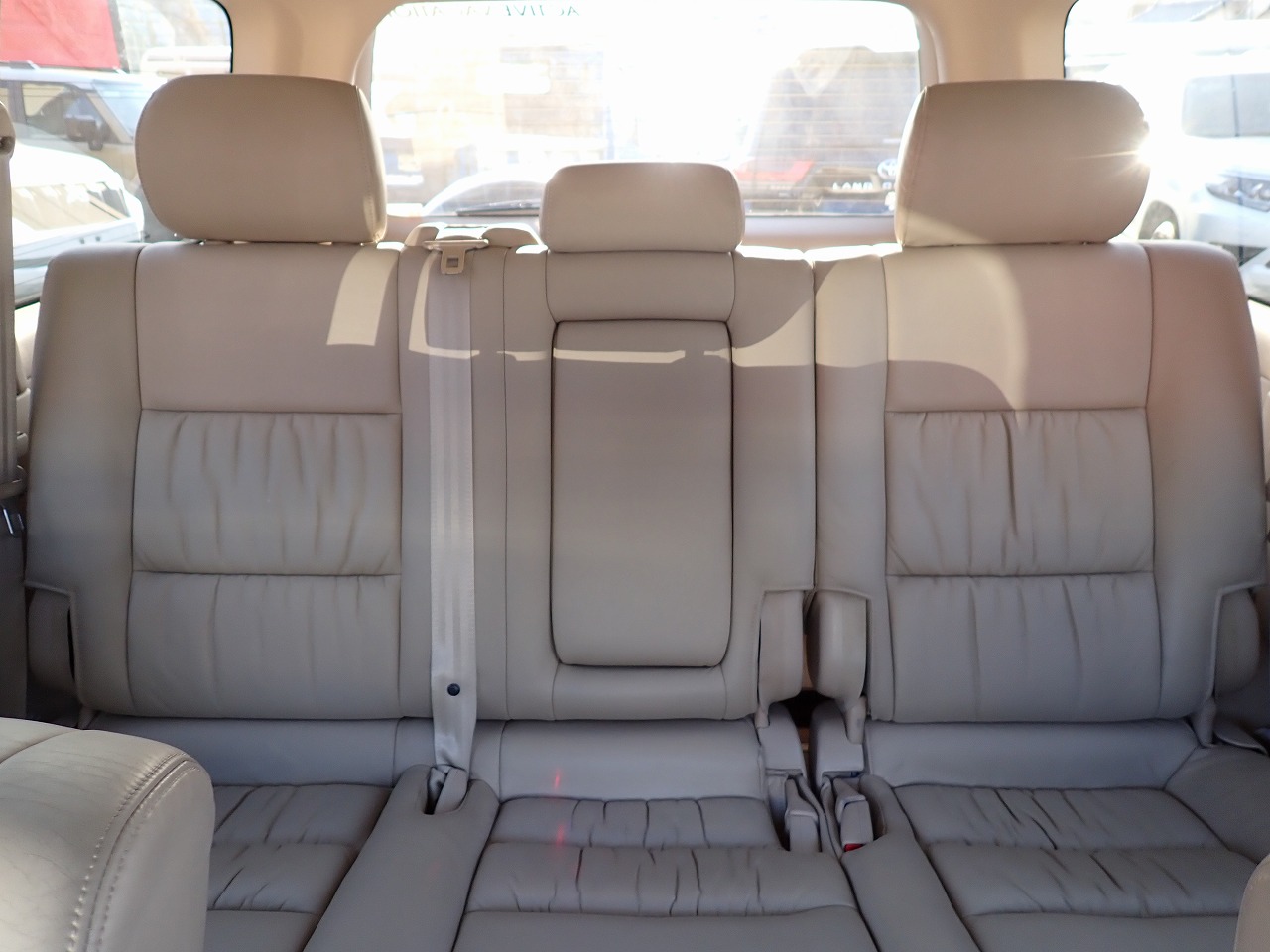 TOYOTA Land Cruiser 100