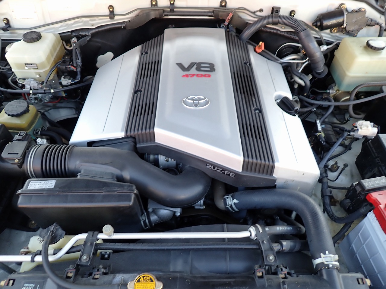 TOYOTA Land Cruiser 100