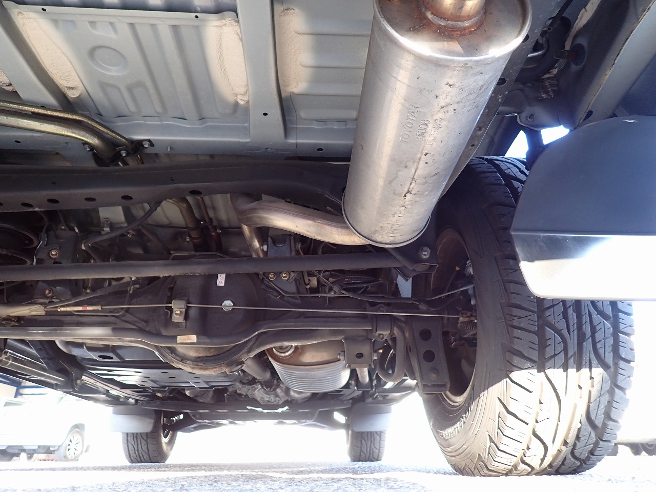 TOYOTA Land Cruiser 100