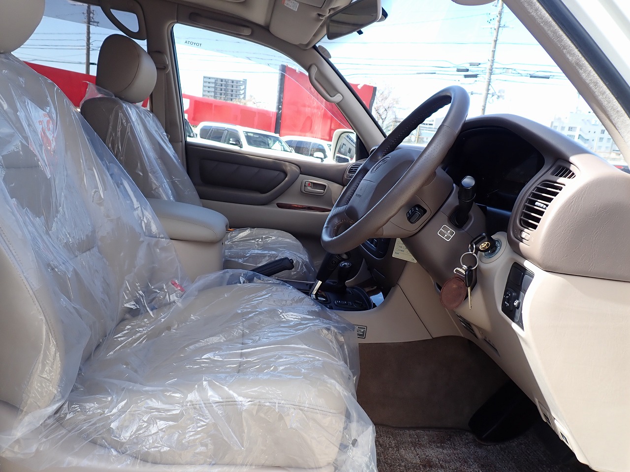 TOYOTA Land Cruiser 100