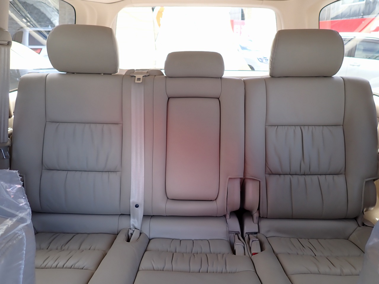 TOYOTA Land Cruiser 100