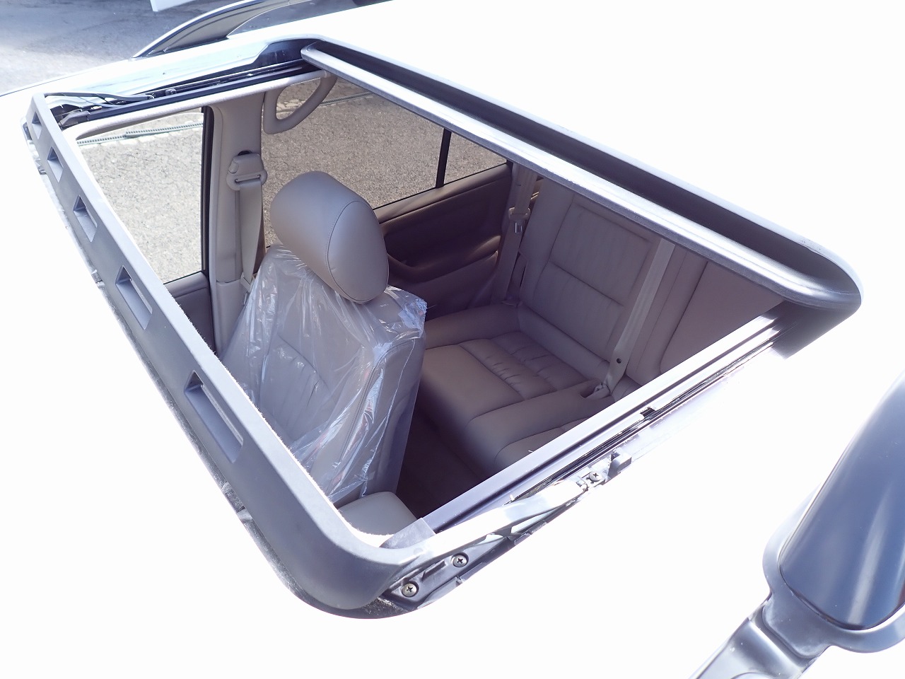 TOYOTA Land Cruiser 100