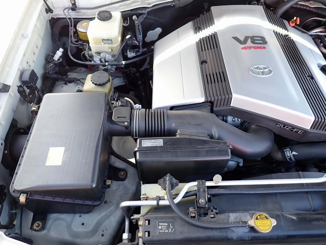 TOYOTA Land Cruiser 100