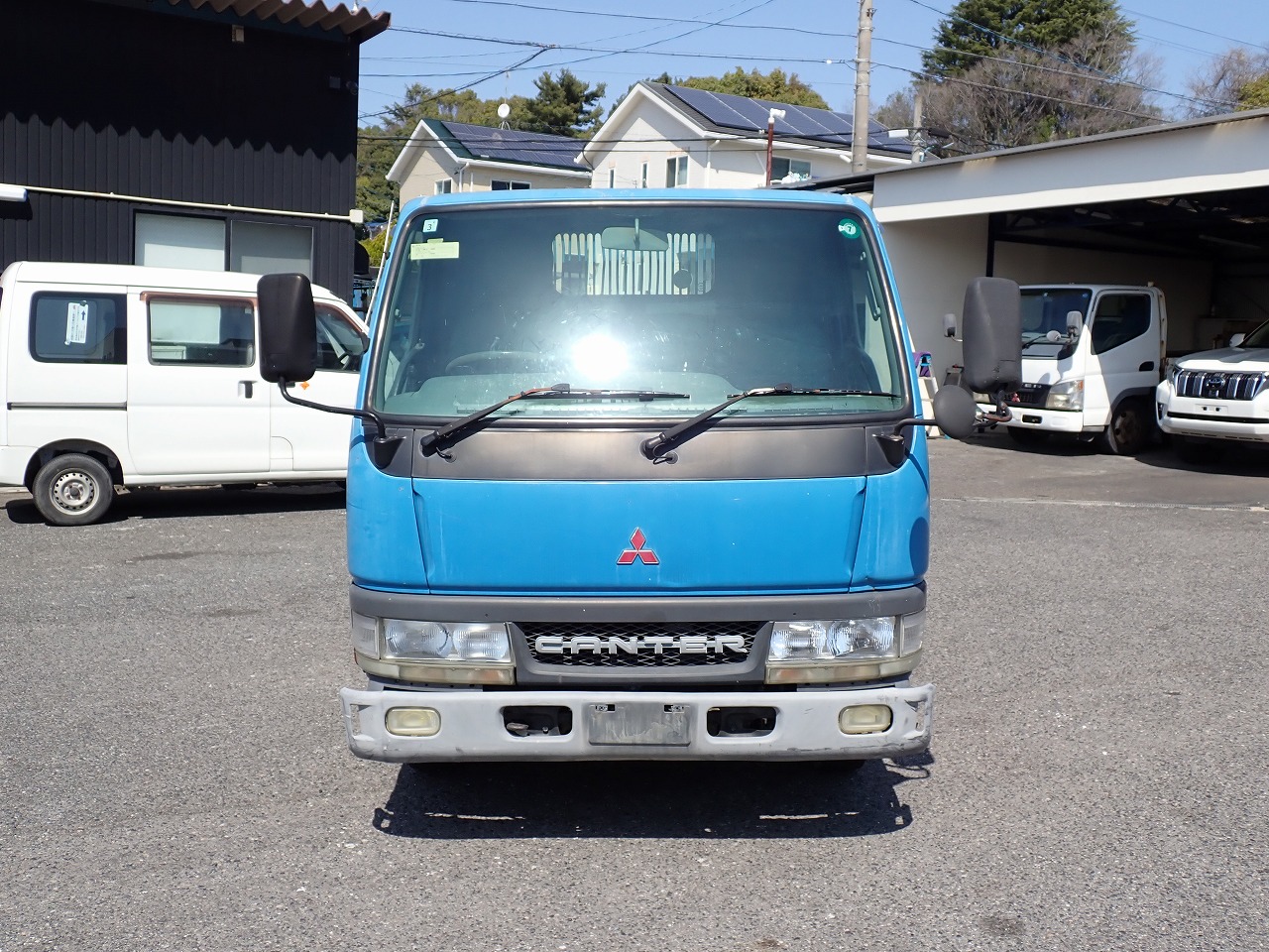 MITSUBISHI Canter