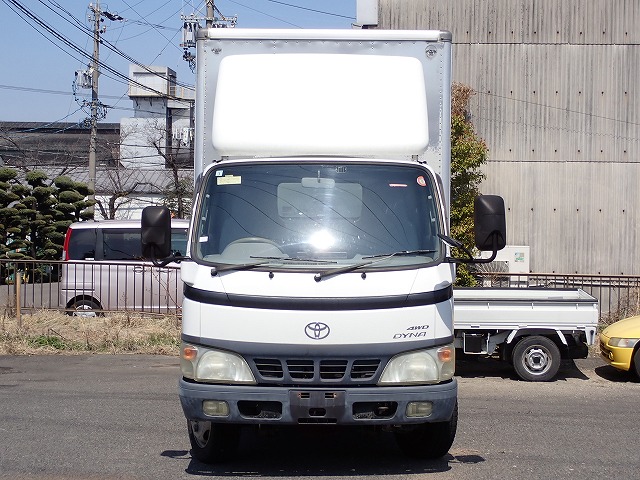 TOYOTA Dyna Truck
