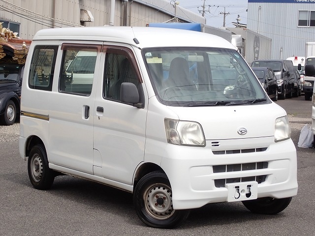 DAIHATSU Hijet Cargo