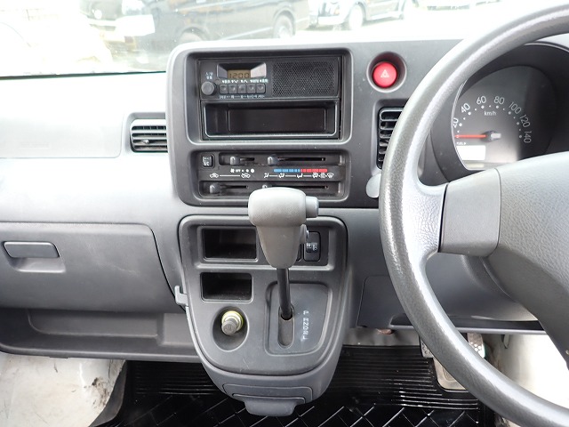 DAIHATSU Hijet Cargo