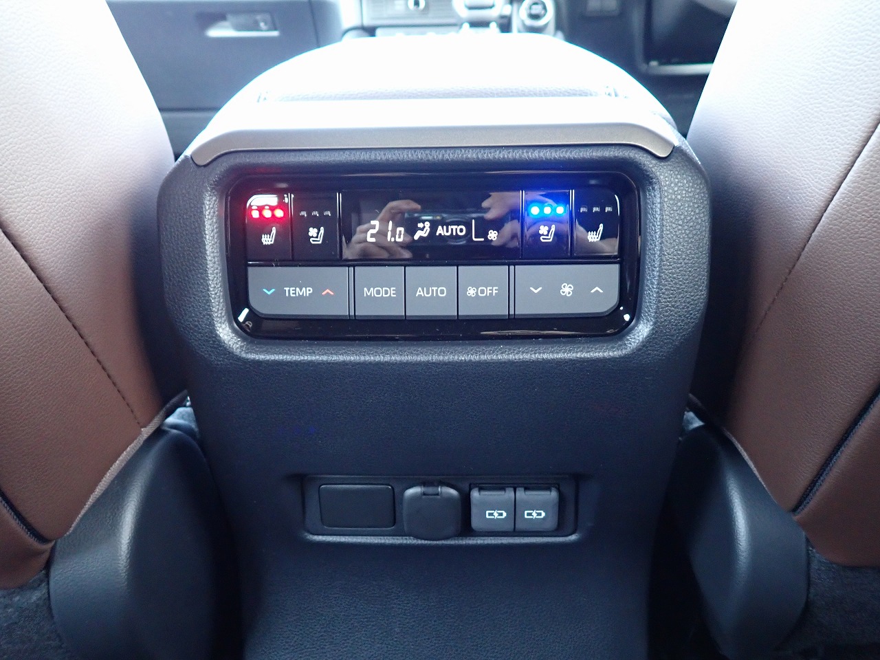 TOYOTA Land Cruiser 250