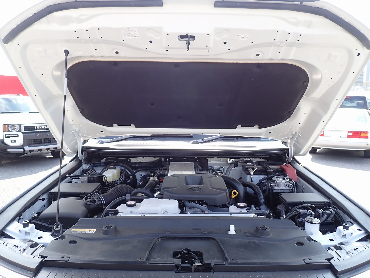 TOYOTA Land Cruiser 250