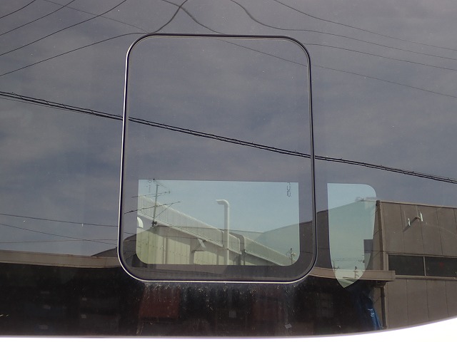 NISSAN NV 350 CARAVAN